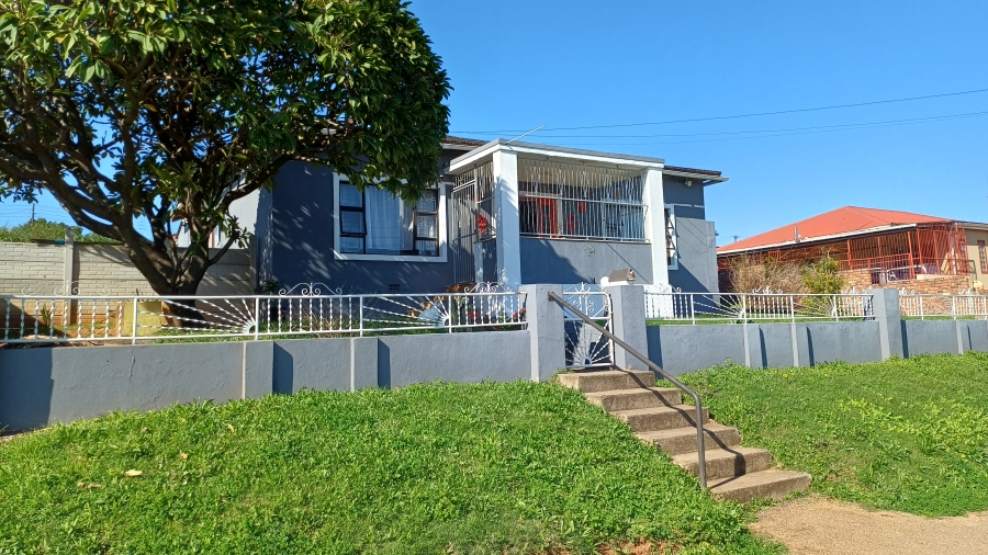 3 Bedroom Property for Sale in Van Riebeeck Hoogte Eastern Cape